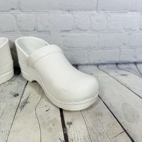 Dansko Loafer Women Size 10.5-11 US 41 EU White Slip On Minimalist Nurse Work - Picture 4 of 15